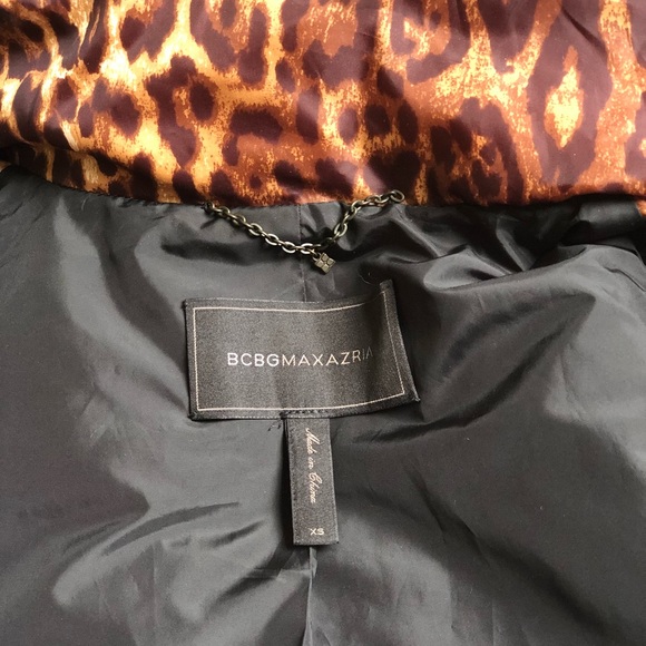 ❤️sold❤️BCBG Max Azria Leopard Quilted Hooded Vest - Picture 5 of 6
